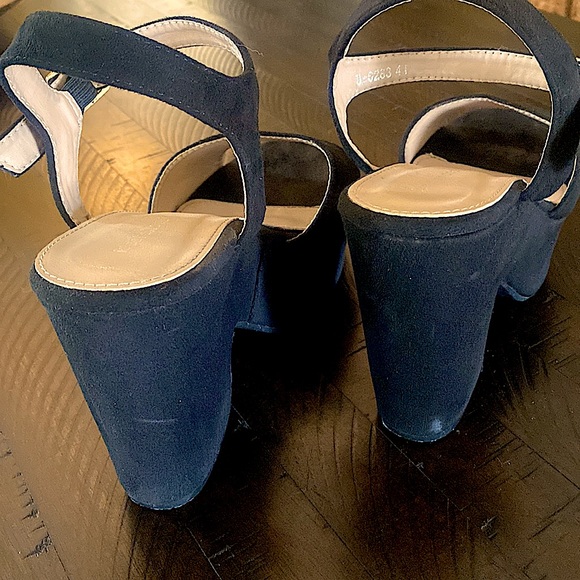 Notch This Again Platform Heels - Picture 5 of 10